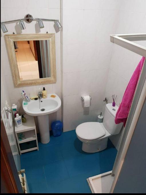 Private Room With Shared Bathroom Саламанка Екстериор снимка
